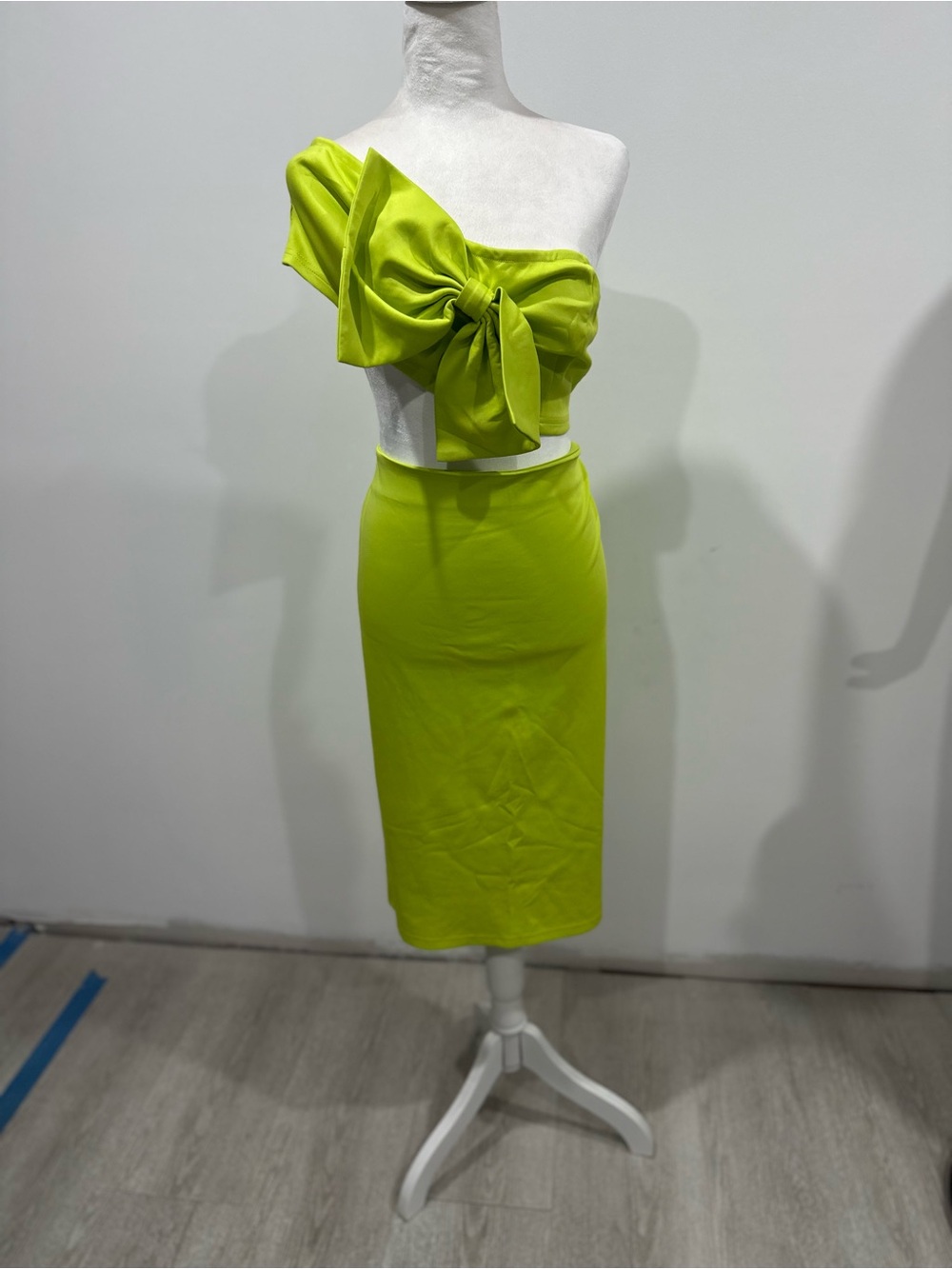 Lime Green One-Shoulder Midi Skirt Set with Bow
